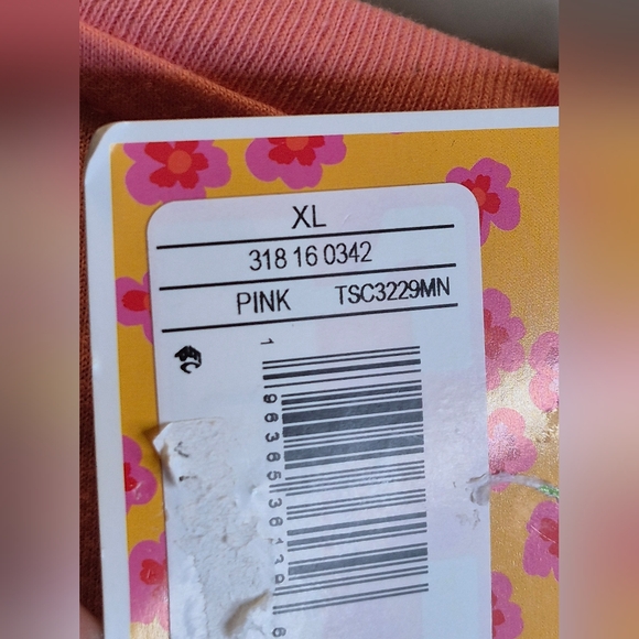 Pink Graphic Tee - Picture 4 of 9